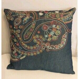 New Rizzy Home Accent Throw Pillow Denim Blue Floral Embroidered Colorful 18x18"
